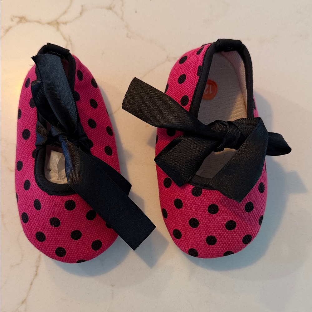 Polka Dot Baby Shoes - Pink and Black